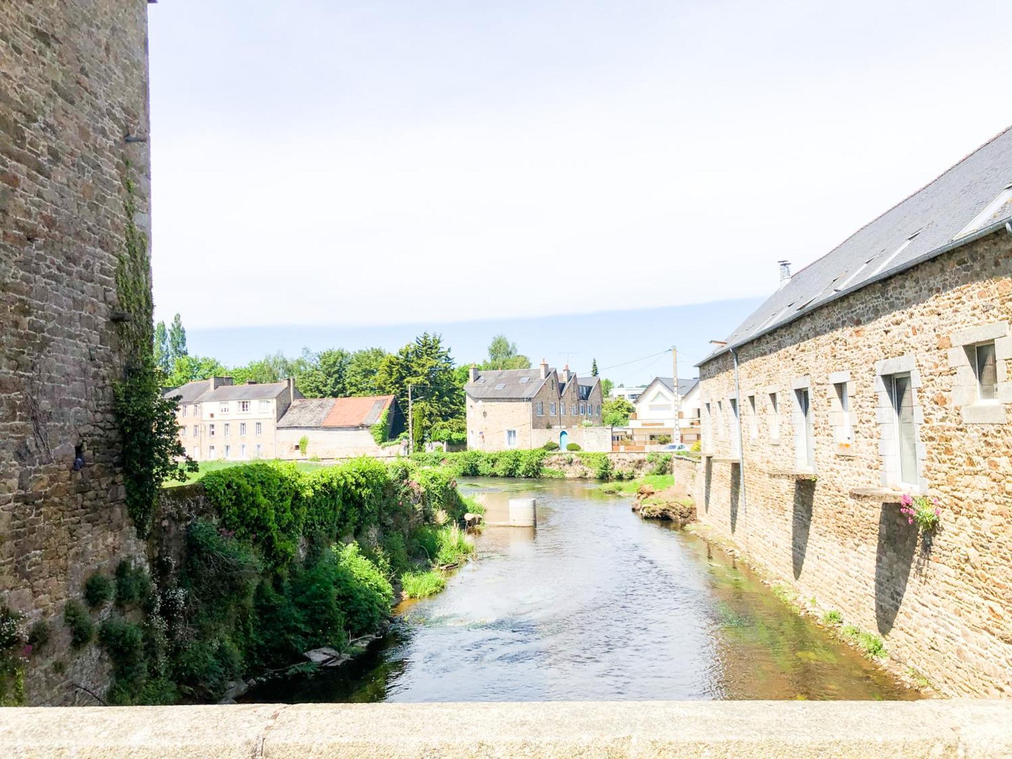 New: Agreable & Lumineux *Gare* Appartement Guingamp Buitenkant foto