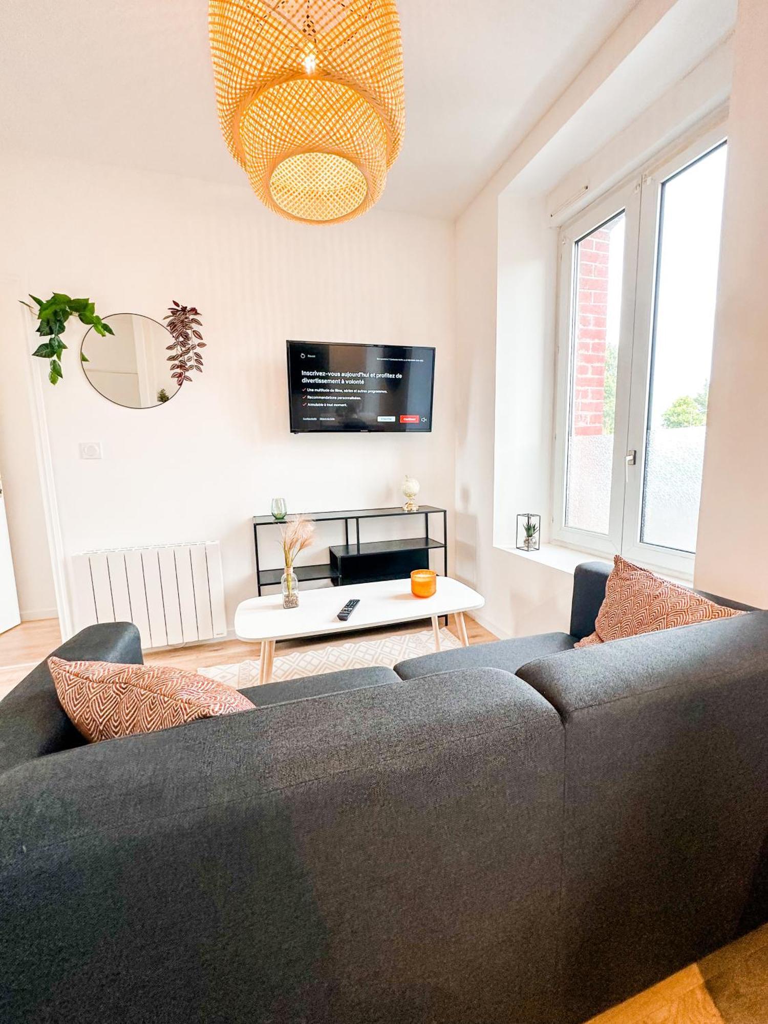 New: Agreable & Lumineux *Gare* Appartement Guingamp Buitenkant foto