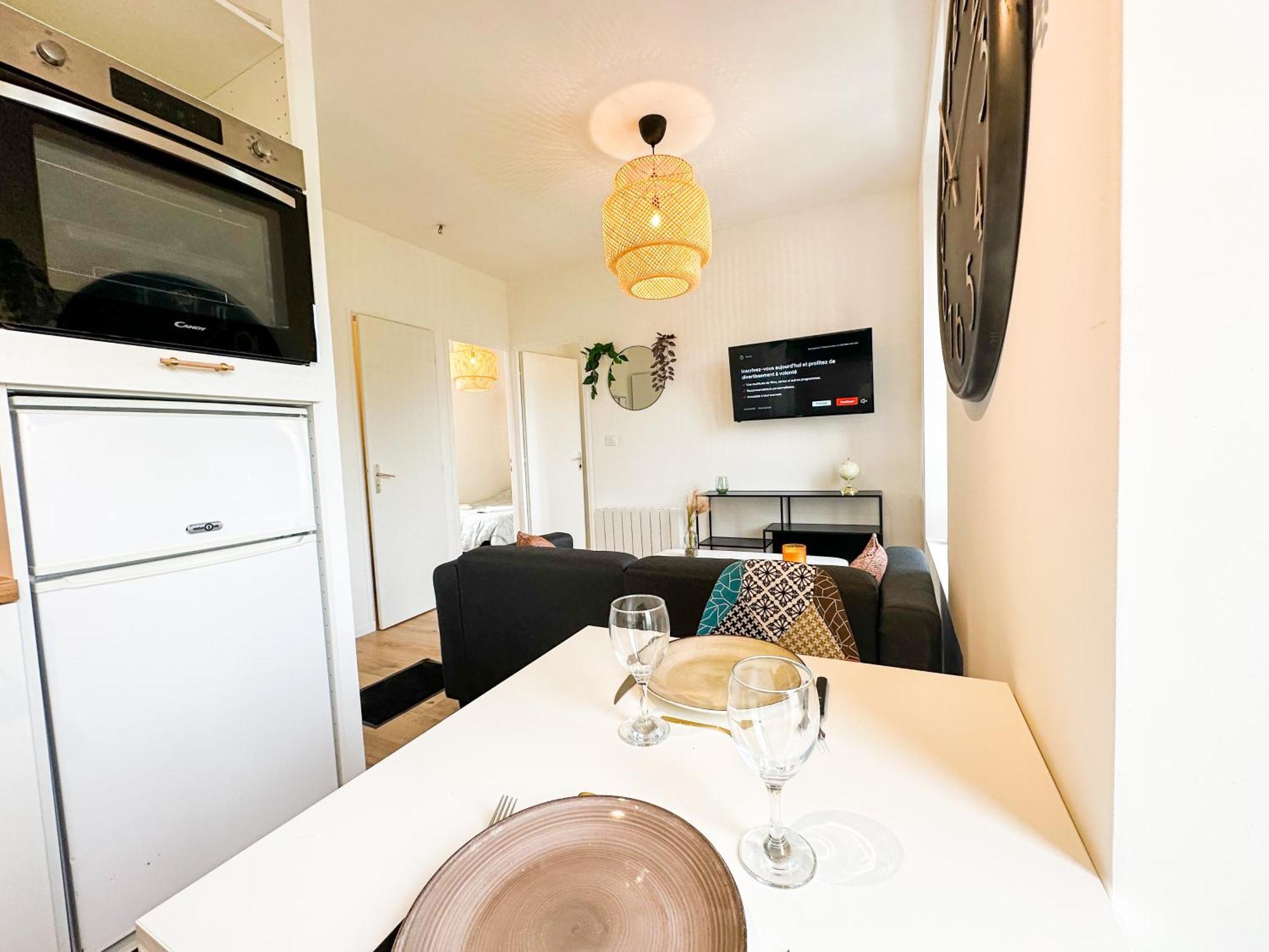 New: Agreable & Lumineux *Gare* Appartement Guingamp Buitenkant foto